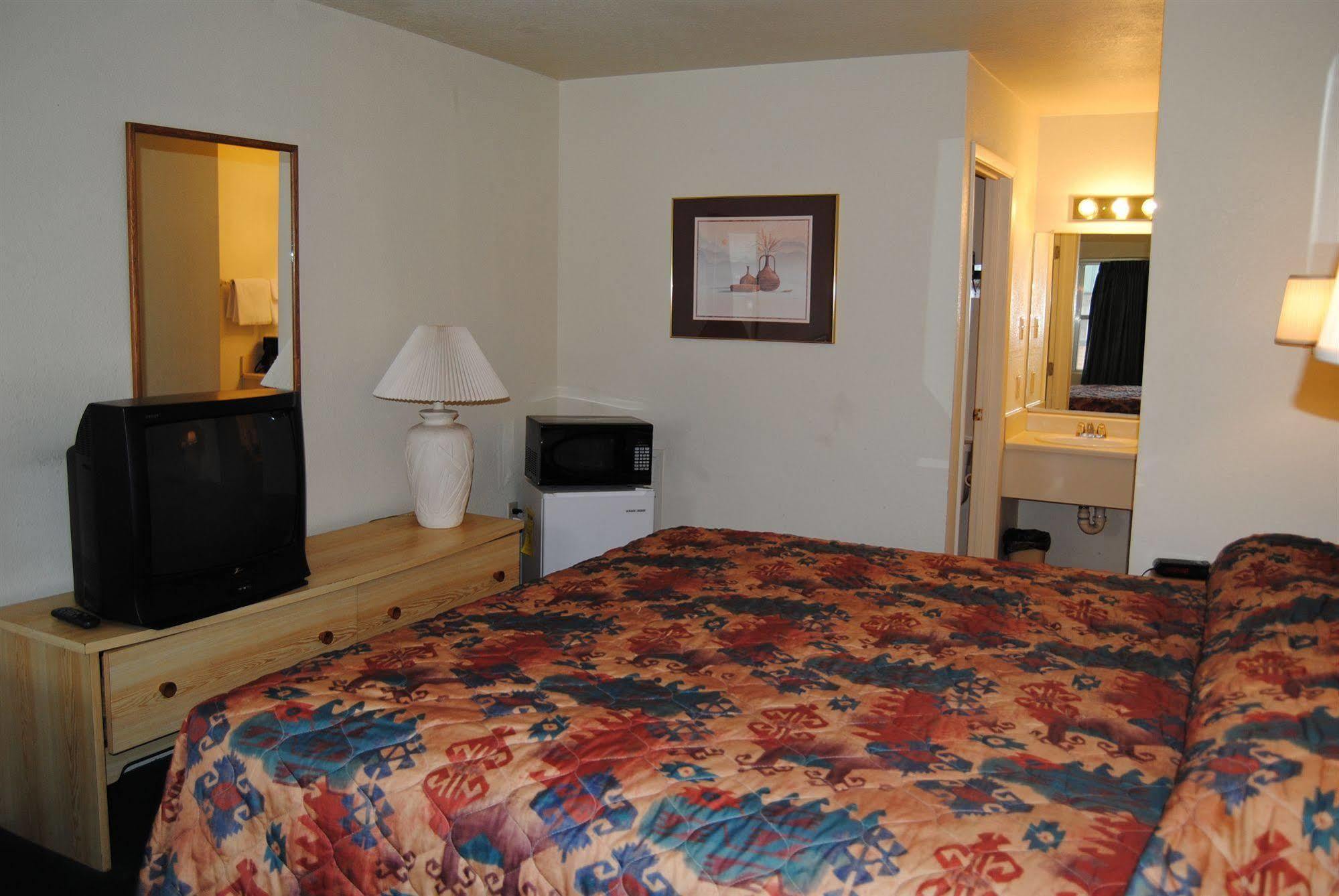 La Vista Inn Кловис Екстериор снимка