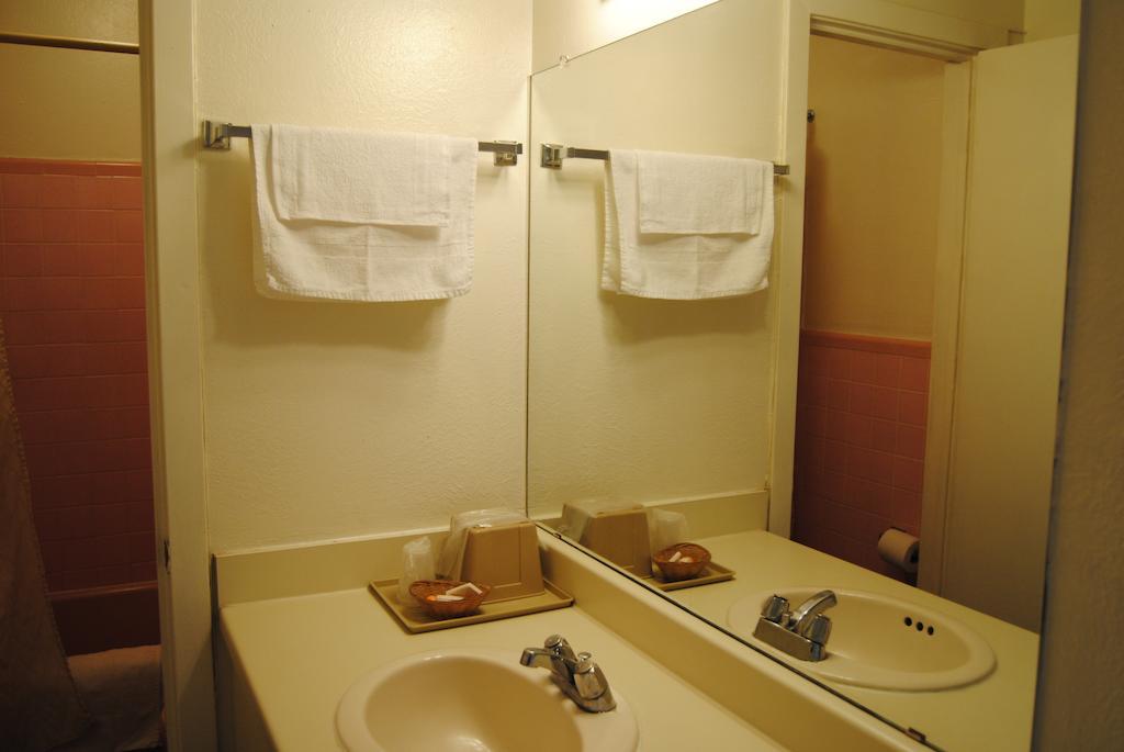 La Vista Inn Кловис Стая снимка