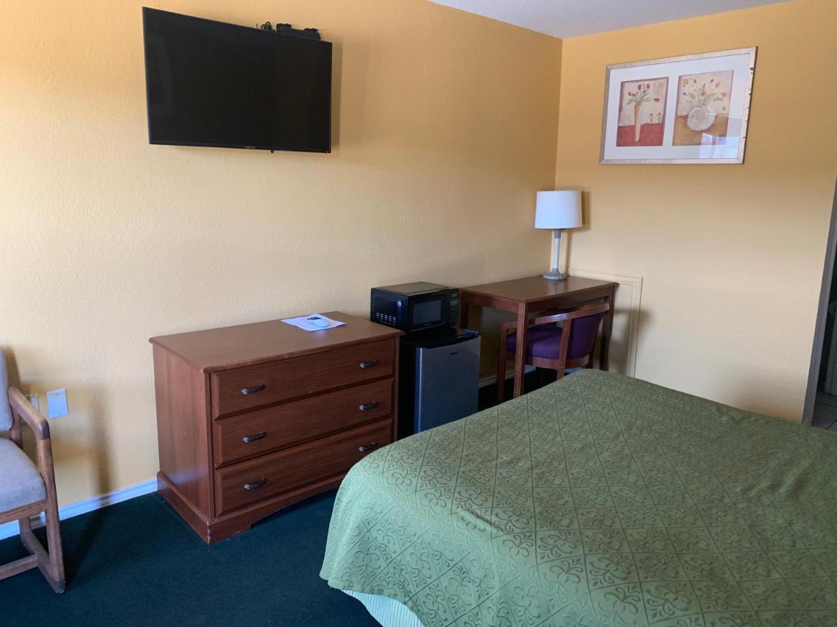 La Vista Inn Кловис Екстериор снимка