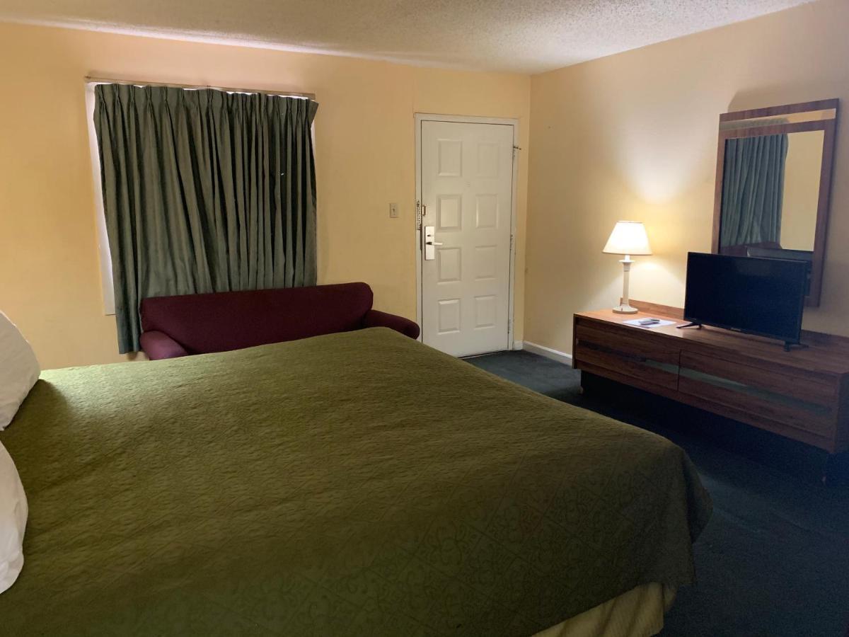 La Vista Inn Кловис Екстериор снимка